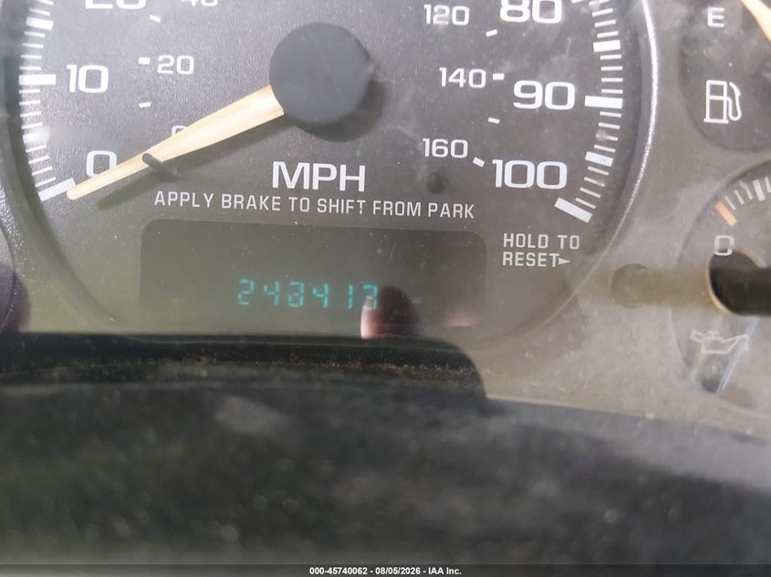 2002 GMC YUKON auction photo 7
