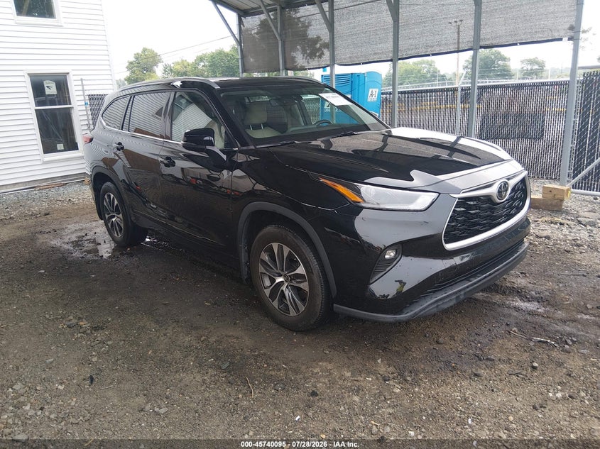 Vin: 5tdgzrbhxns191992, lot: 46238799, toyota highlander xle 2022 img_1