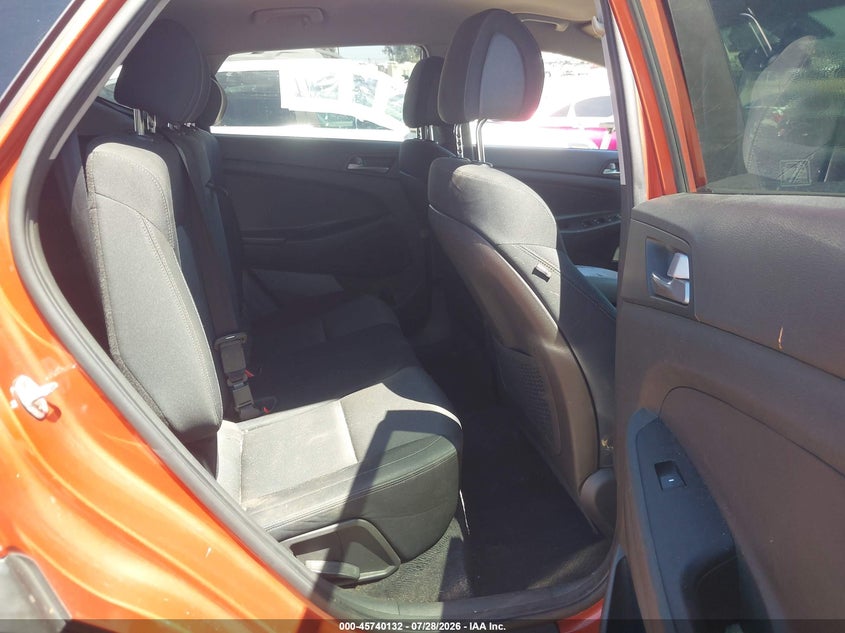 2016 HYUNDAI TUCSON auction photo 8