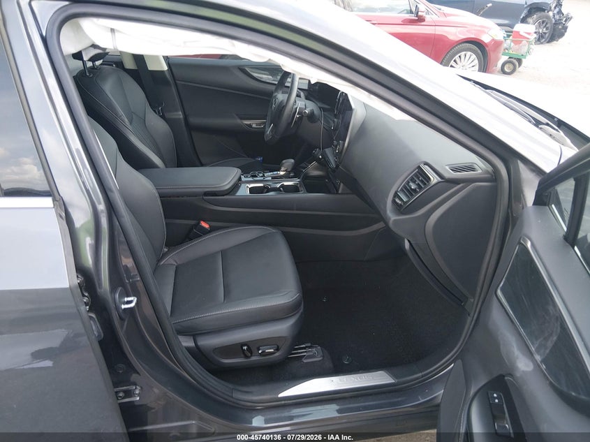 2024 LEXUS NX 250 auction photo 5