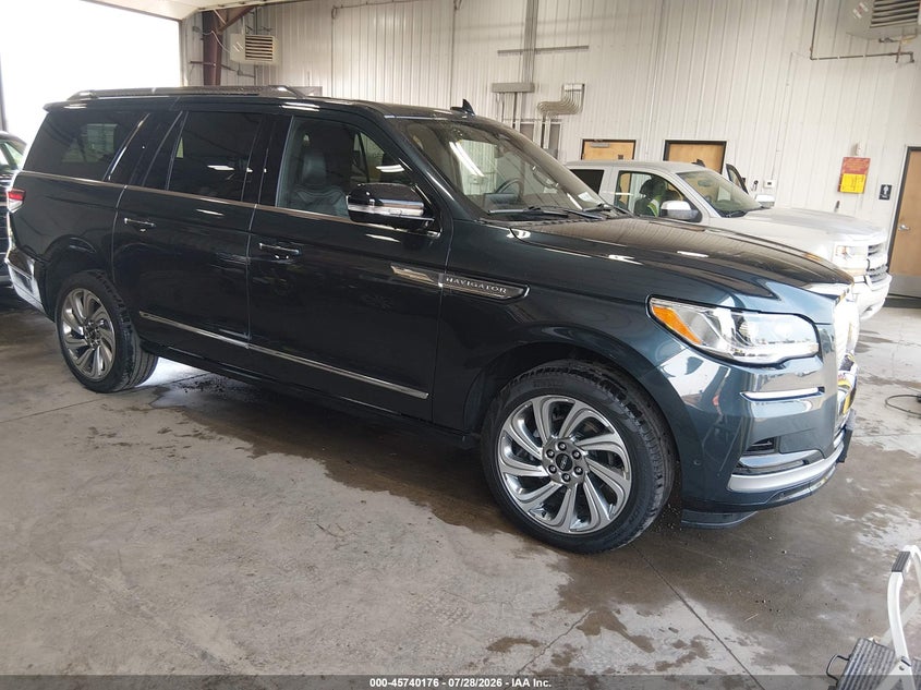 2024 LINCOLN NAVIGATOR L RESERVE