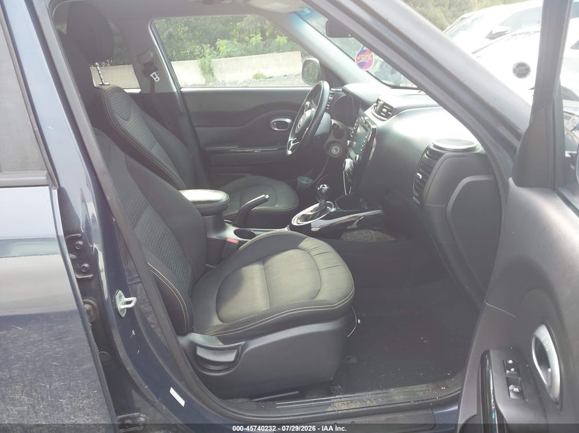 2016 KIA SOUL auction photo 5