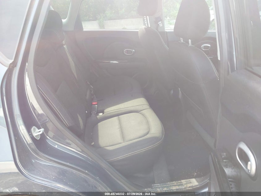 2016 KIA SOUL auction photo 8