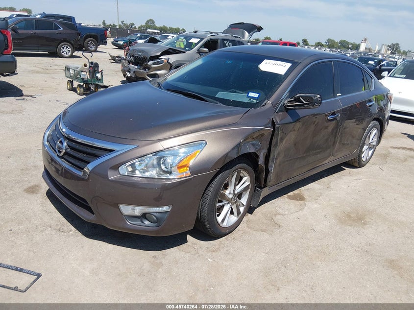 2015 Nissan Altima, Левый бок, IAAI, VIN 1N4AL3AP5FC185622 — фото 2