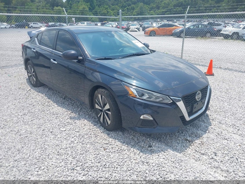 2021 NISSAN ALTIMA auction photo 1