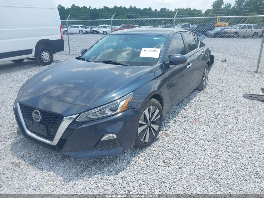 2021 NISSAN ALTIMA auction photo 2
