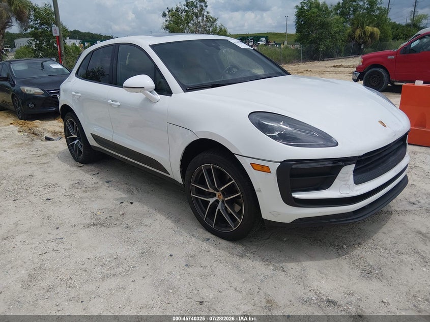 2022 PORSCHE MACAN auction photo 1