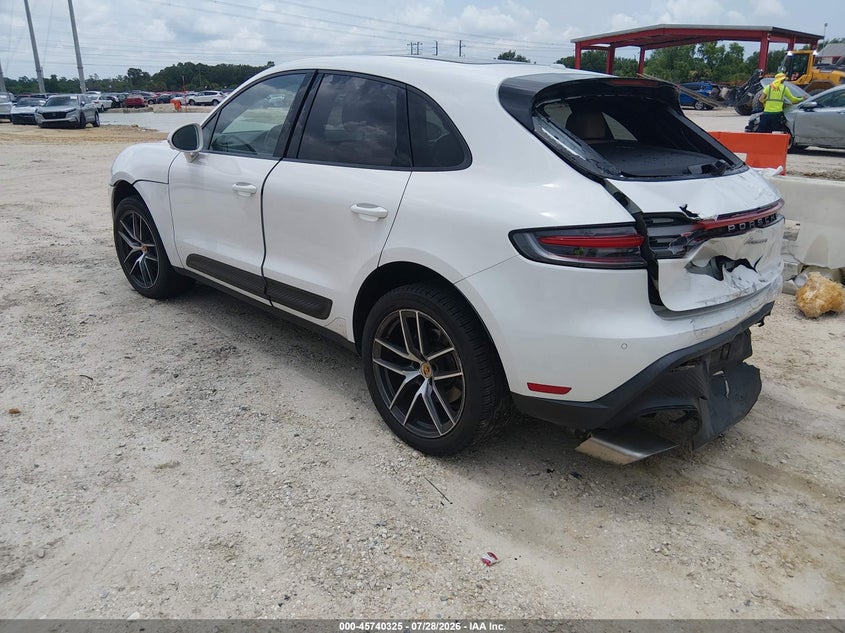 2022 PORSCHE MACAN auction photo 3