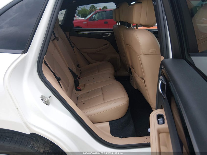 2022 PORSCHE MACAN auction photo 8