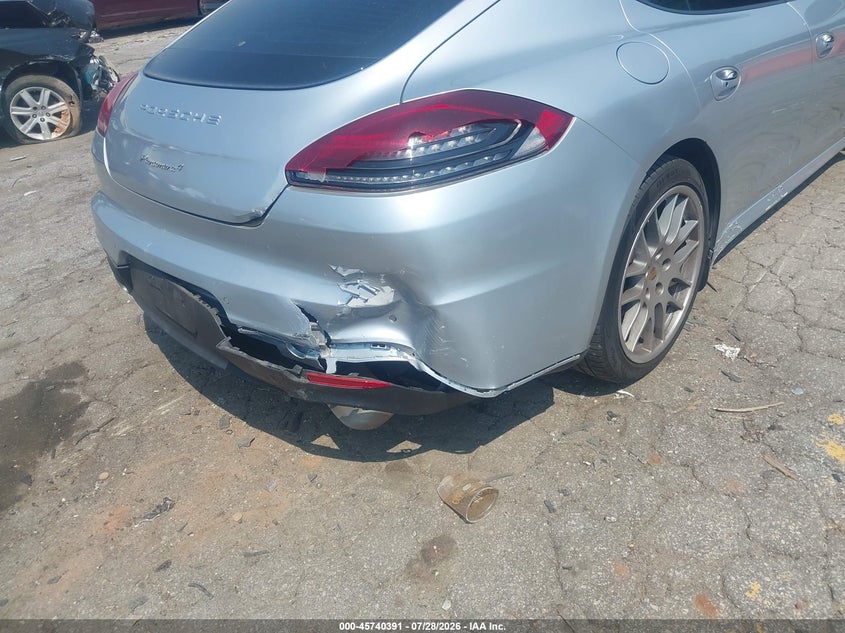 2016 PORSCHE PANAMERA auction photo 6
