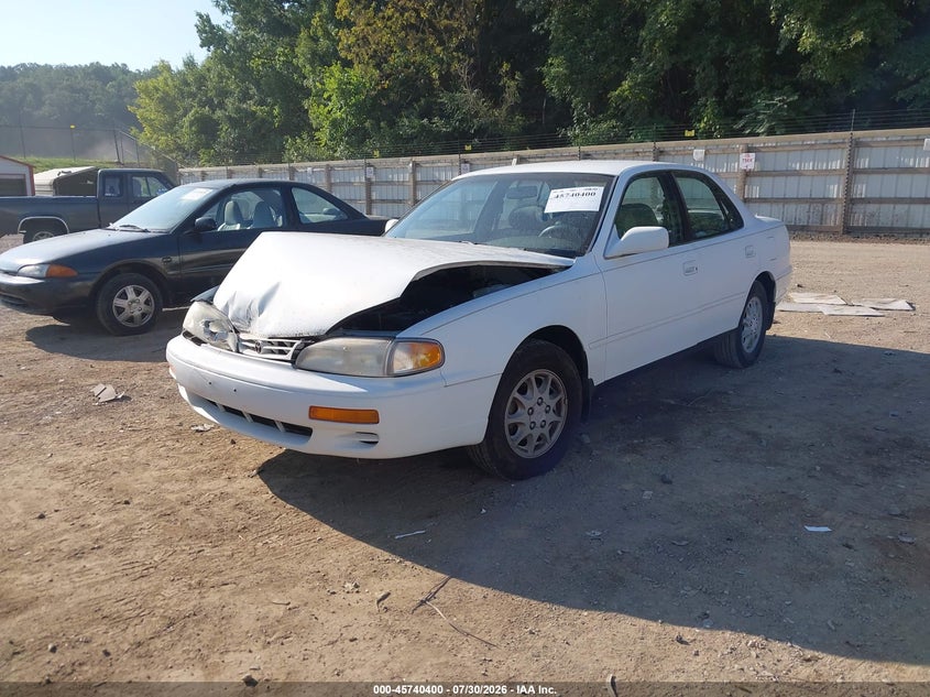 1996 Toyota Camry Dx/Le/Xle, Front End, IAAI, VIN 4T1BG12KXTU929632 — photo 2