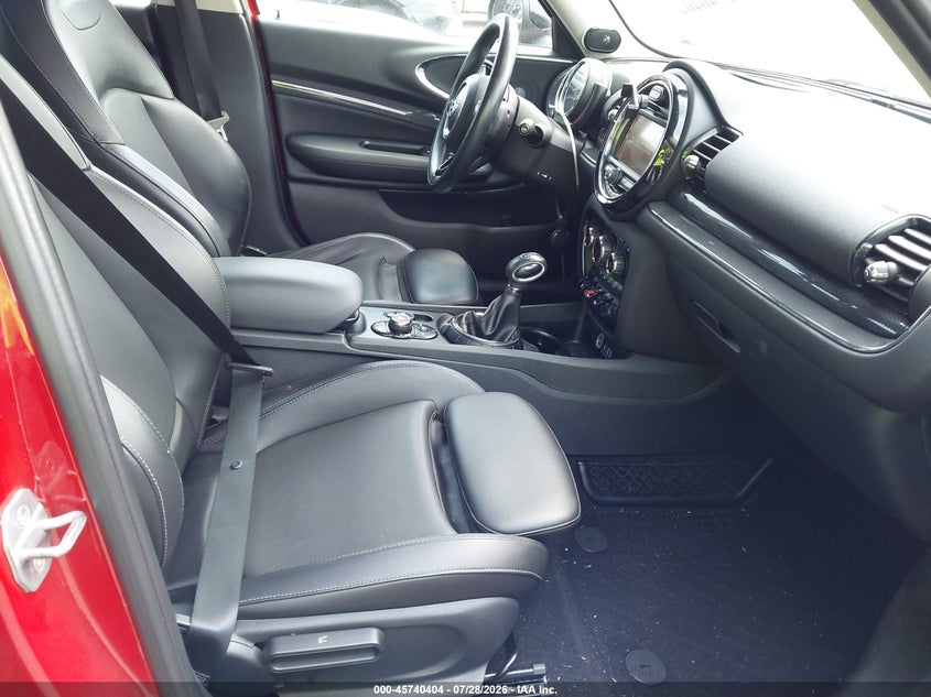 2016 MINI CLUBMAN auction photo 5