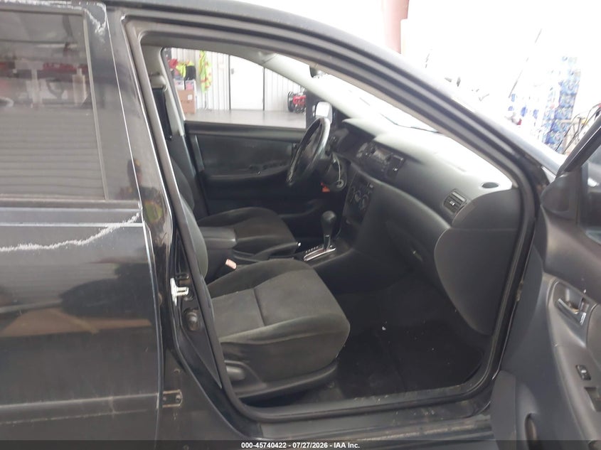 2004 TOYOTA COROLLA auction photo 5