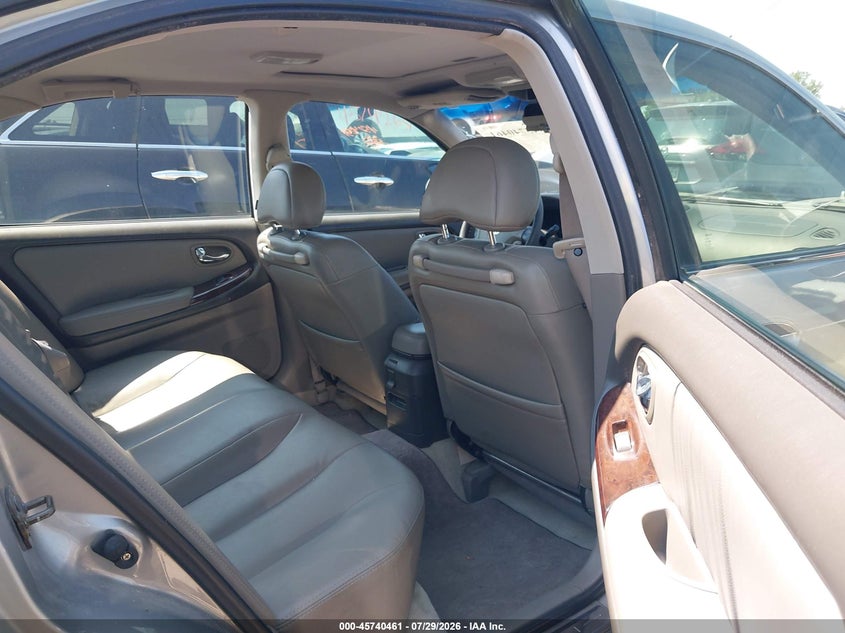 2001 INFINITI I30 auction photo 8