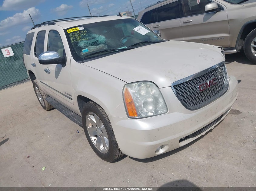2011 GMC YUKON auction photo 1