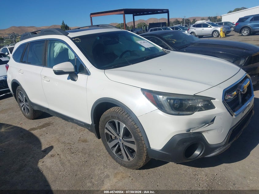 2018 SUBARU OUTBACK auction photo 1