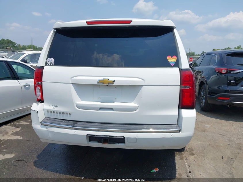 CHEVROLET SUBURBAN - zdjęcie 16
