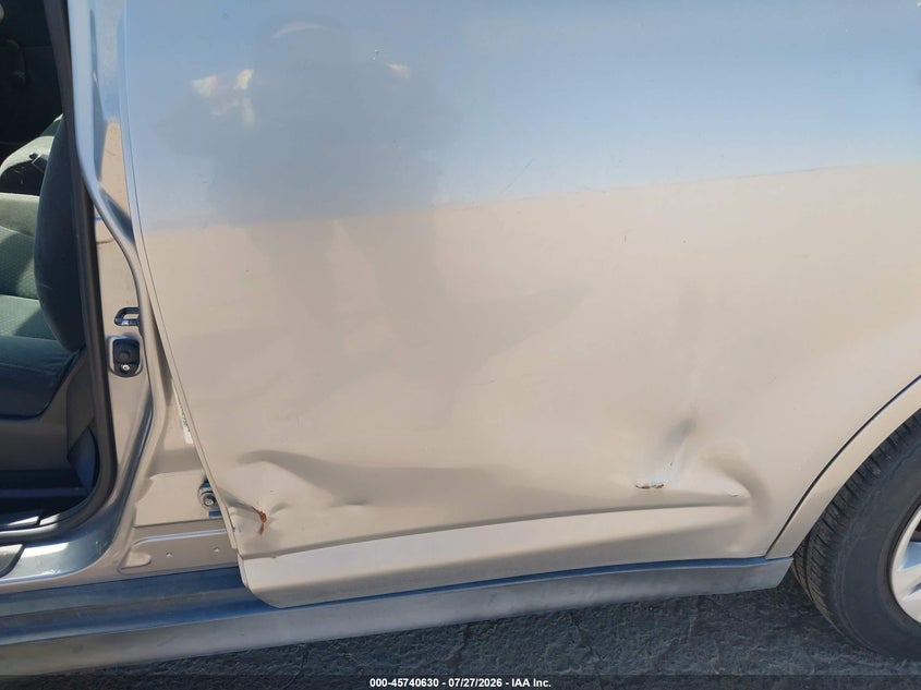2010 NISSAN VERSA auction photo 6