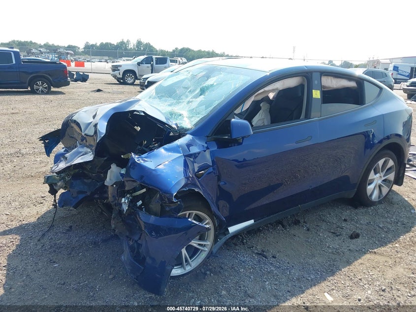2023 Tesla Model Y, Front End, IAAI, VIN 7SAYGDEE0PA061399 — photo 2
