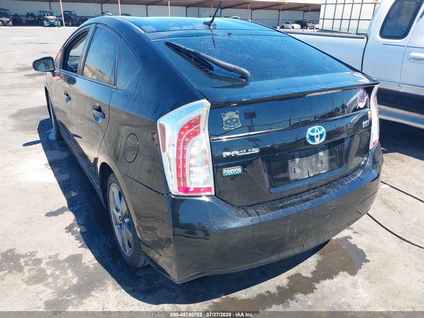 Vin: jtdkn3du9d5599241, lot: 46239487, toyota prius three se 20133