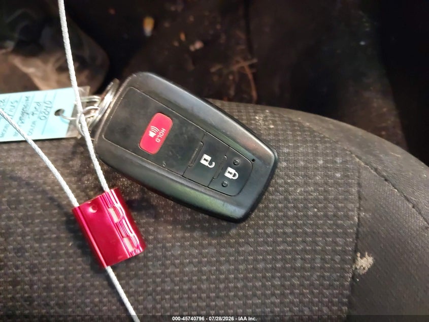 TOYOTA PRIUS - zdjęcie 11