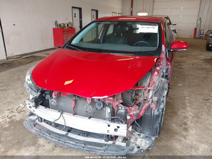 TOYOTA PRIUS - zdjęcie 6