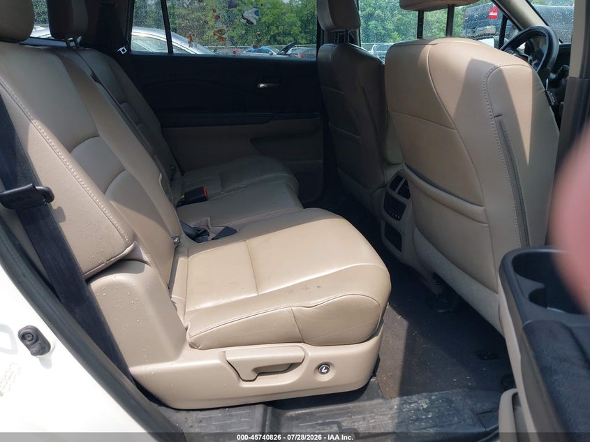 2016 HONDA PILOT auction photo 8