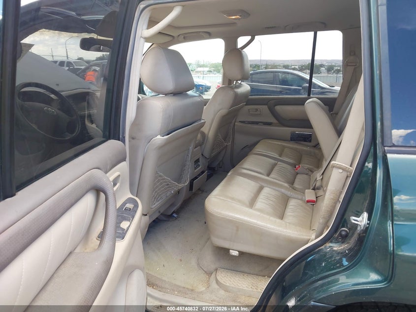 2005 TOYOTA LAND CRUISER auction photo 8