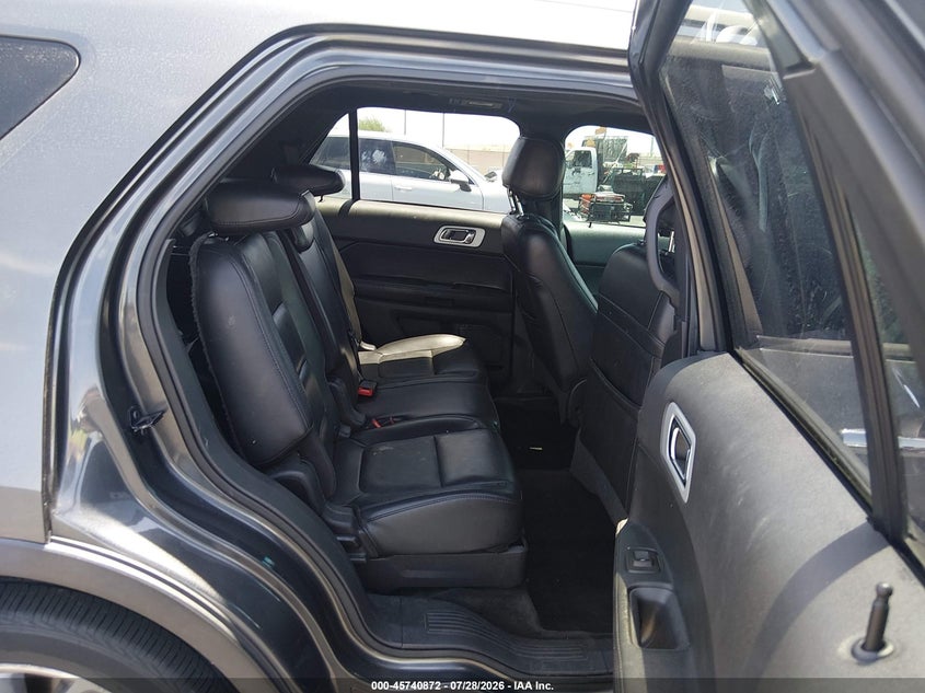 2015 FORD EXPLORER auction photo 8