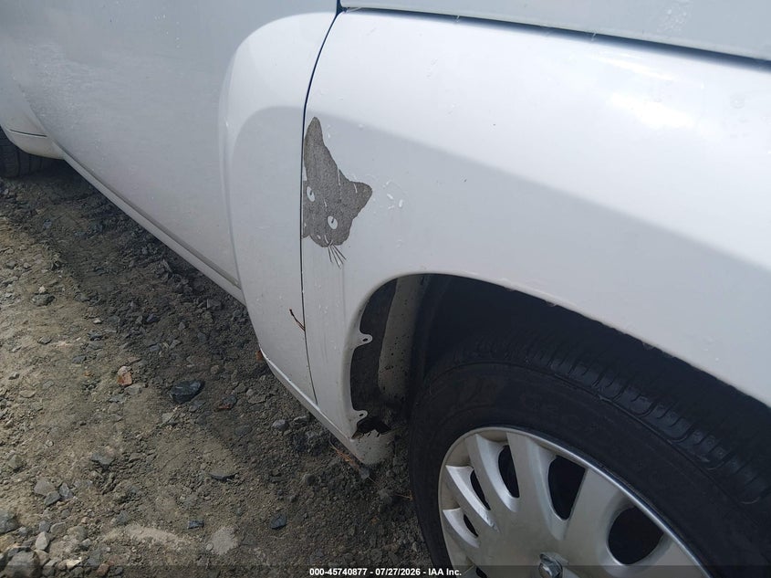 2011 CHEVROLET HHR auction photo 6