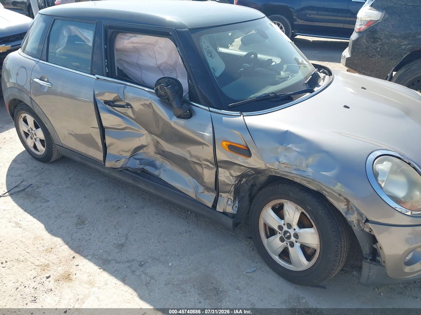 2016 MINI HARDTOP auction photo 6