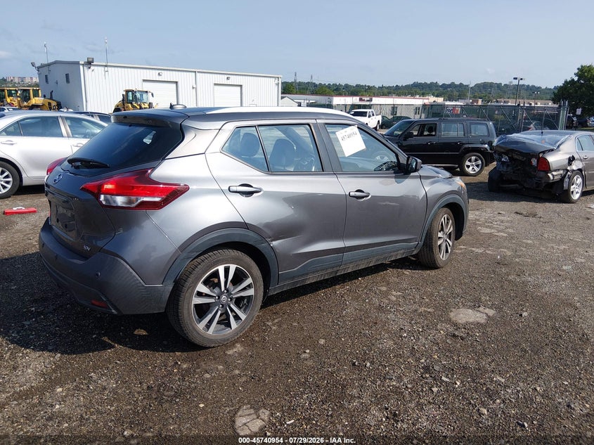 2020 NISSAN KICKS auction photo 4