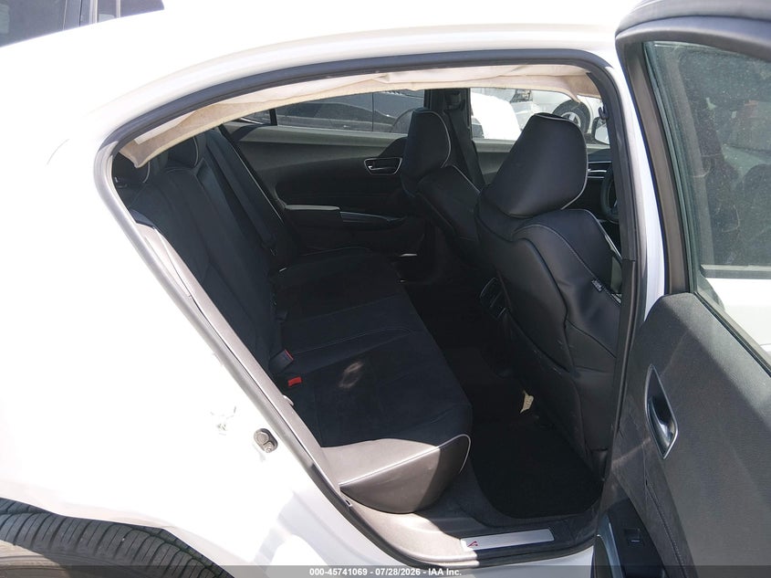2018 ACURA TLX auction photo 8