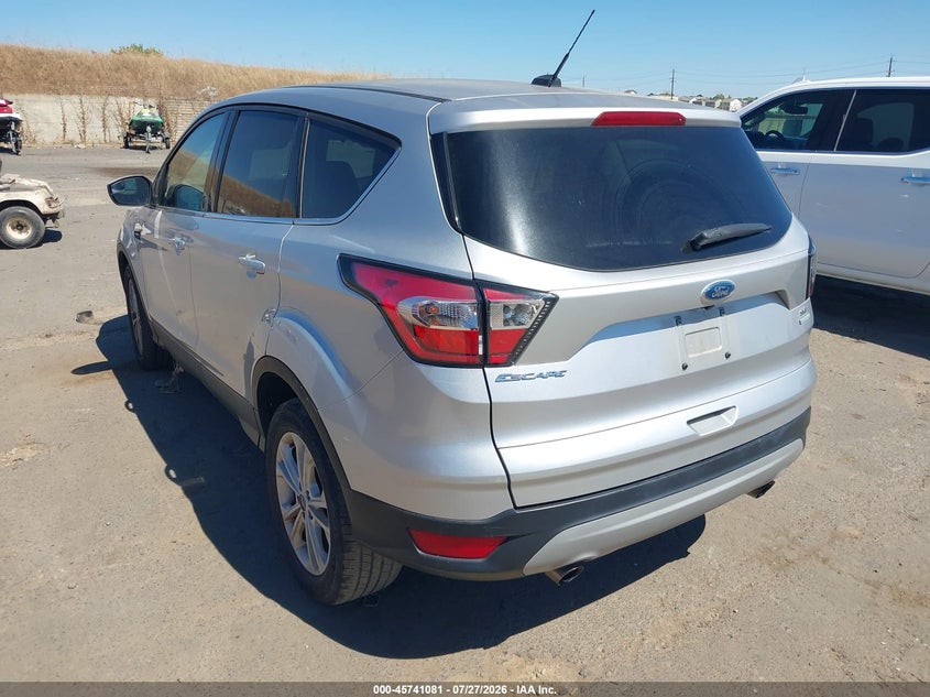 2017 FORD ESCAPE auction photo 3