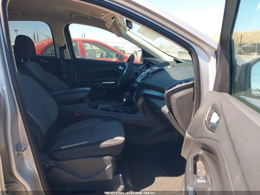 2017 FORD ESCAPE auction photo 5