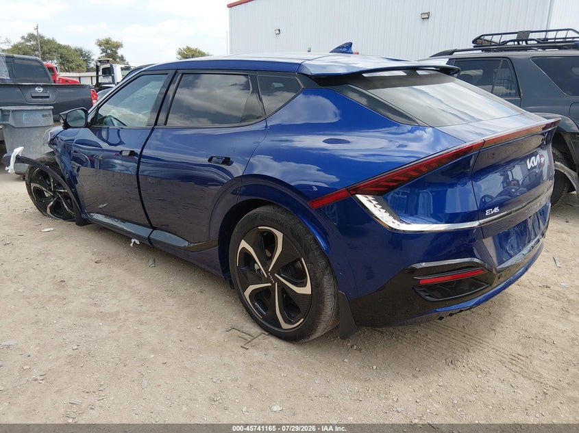 2023 KIA EV6 auction photo 3