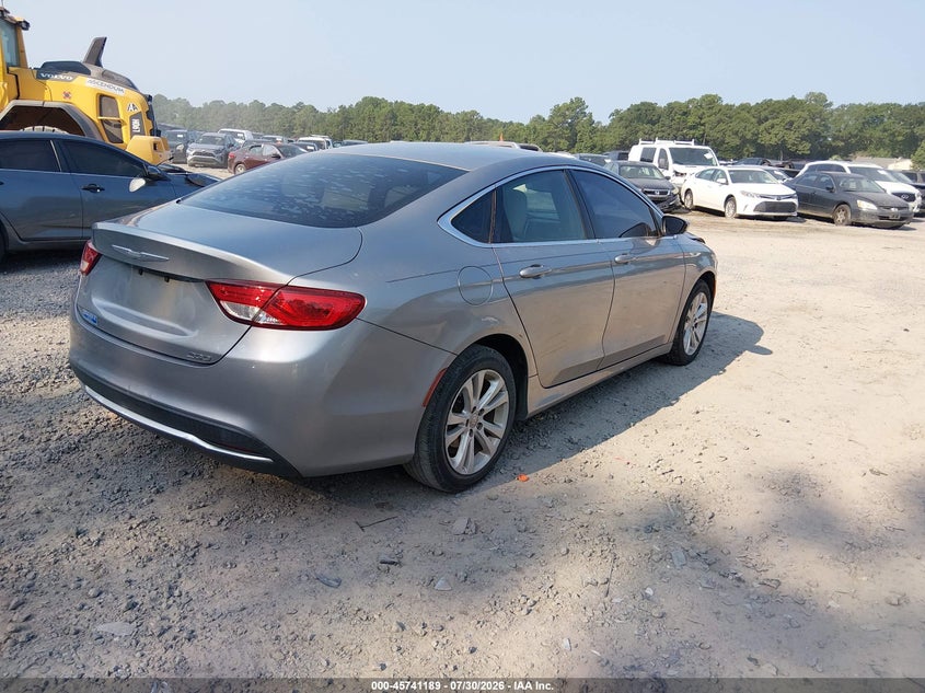 2015 CHRYSLER 200 auction photo 4