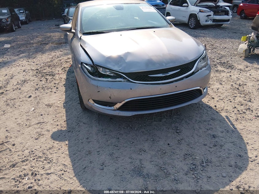 2015 CHRYSLER 200 auction photo 6