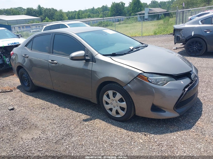 Vin: 2t1burhe2jc016306, lot: 46239902, toyota corolla le 2018 img_1
