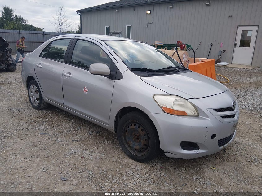 2008 TOYOTA YARIS — zdjęcie z aukcji