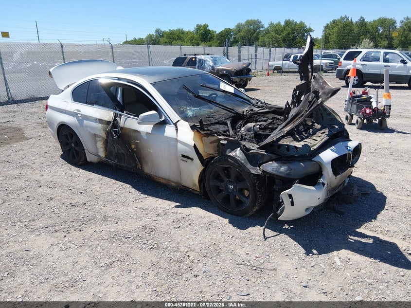 Vin: wbafu9c52bc278424, lot: 46239974, bmw 550i xdrive 2011 img_1