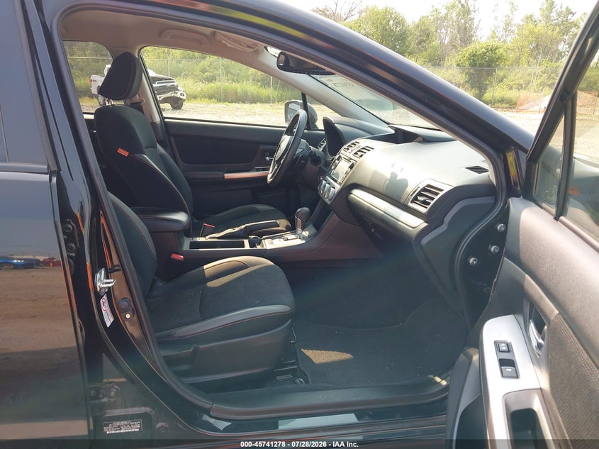 2016 SUBARU CROSSTREK auction photo 5