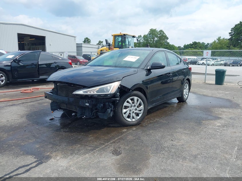 2020 HYUNDAI ELANTRA auction photo 2