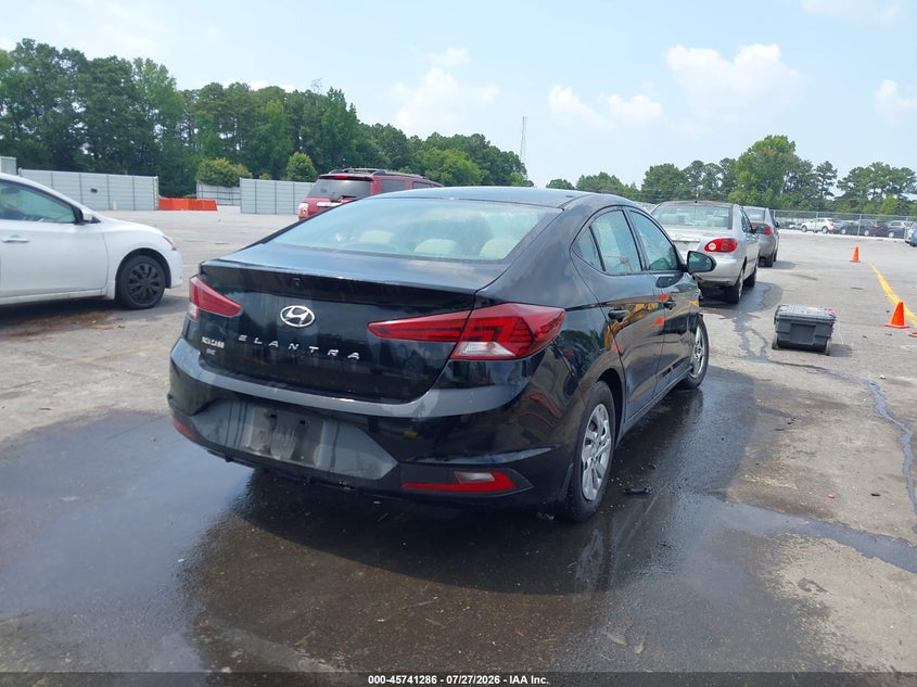 2020 HYUNDAI ELANTRA auction photo 4