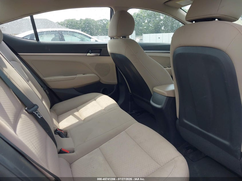 2020 HYUNDAI ELANTRA auction photo 8