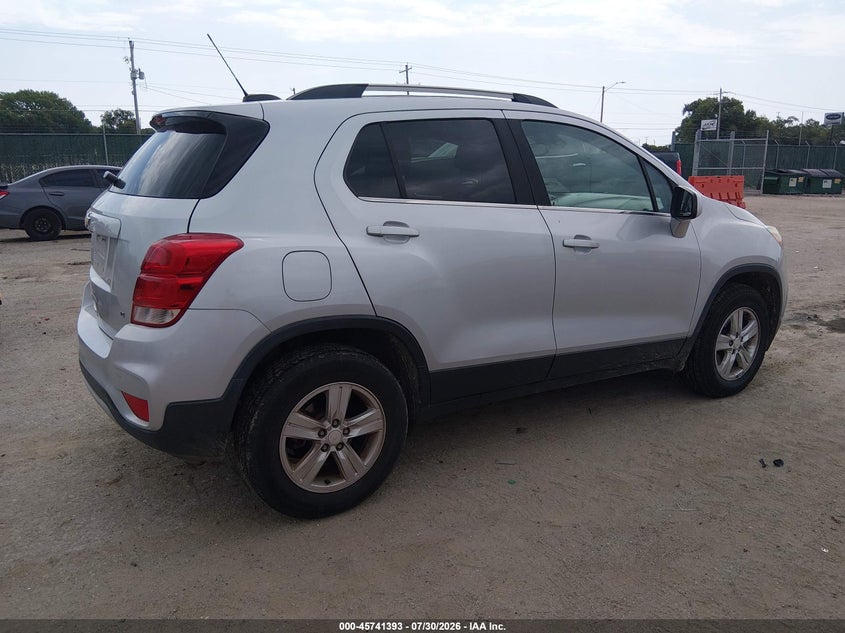 2017 CHEVROLET TRAX auction photo 4