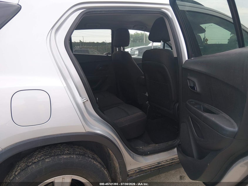 2017 CHEVROLET TRAX auction photo 8