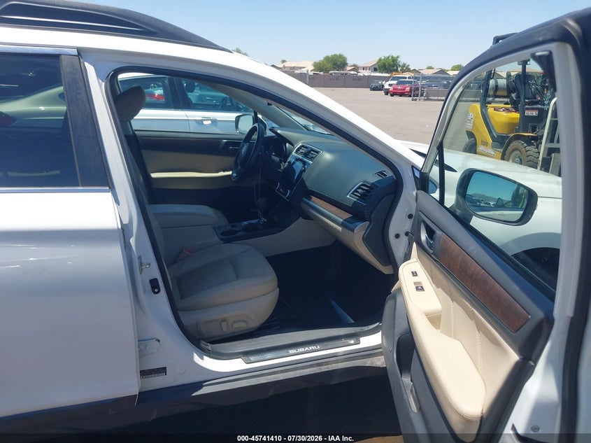 2019 SUBARU OUTBACK auction photo 5