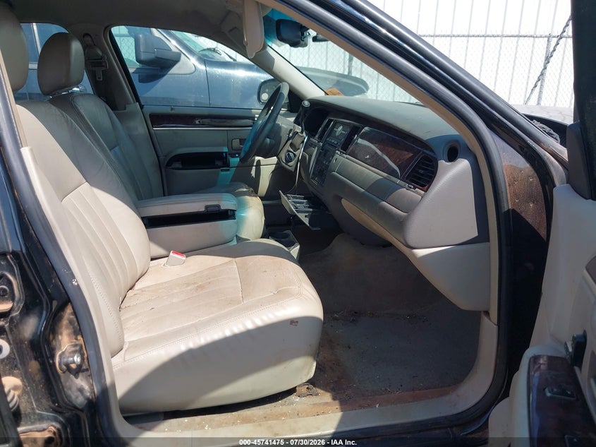 2007 LINCOLN TOWN CAR auction photo 5