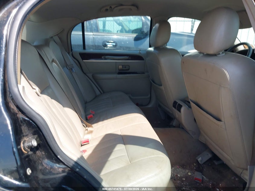 2007 LINCOLN TOWN CAR auction photo 8